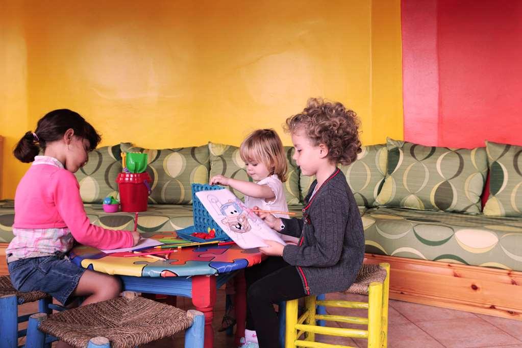 Tui Suneo Kenzi Europa Agadir Kemudahan gambar Children at a nursery school