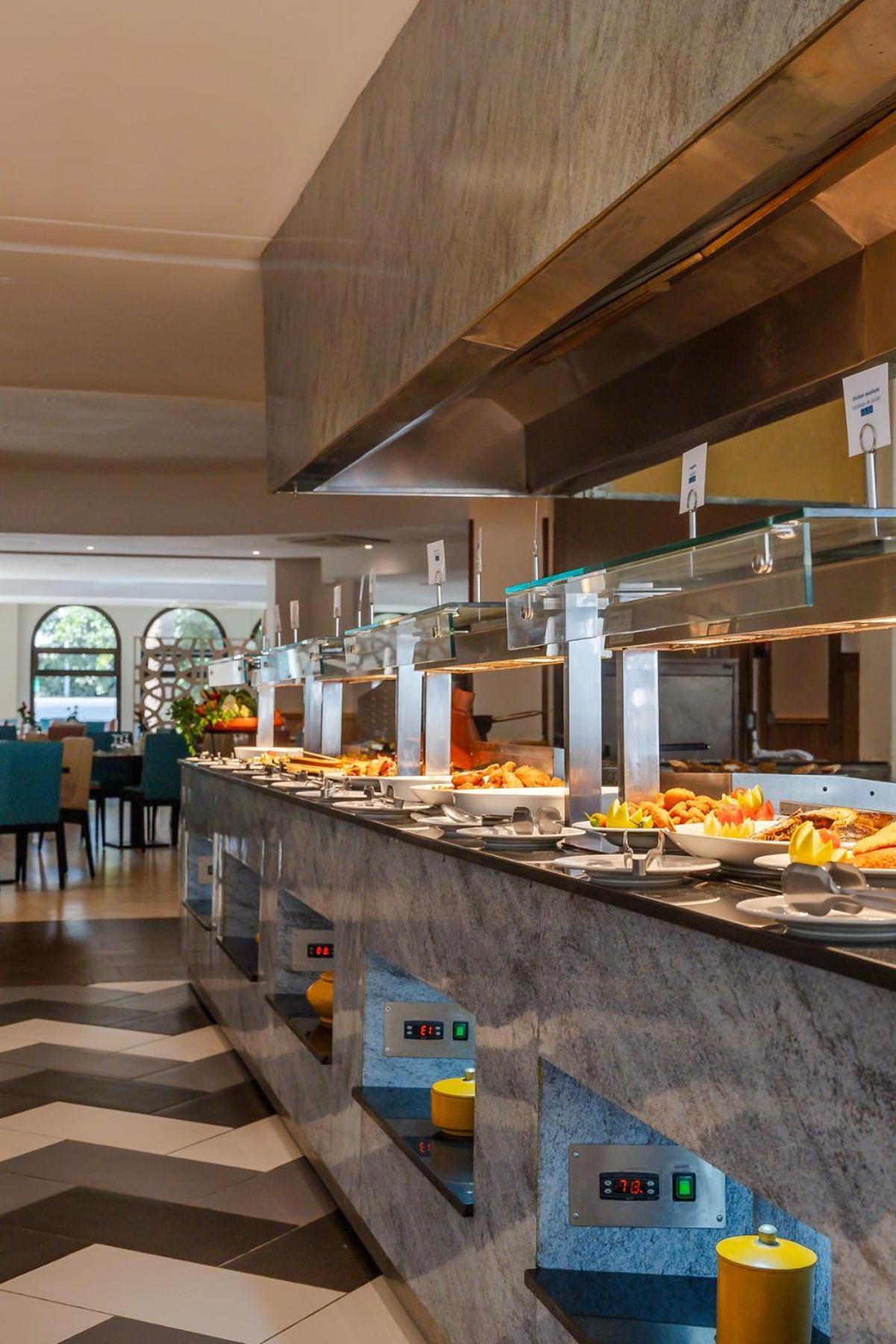 Tui Suneo Kenzi Europa Agadir Luaran gambar A buffet at a hotel