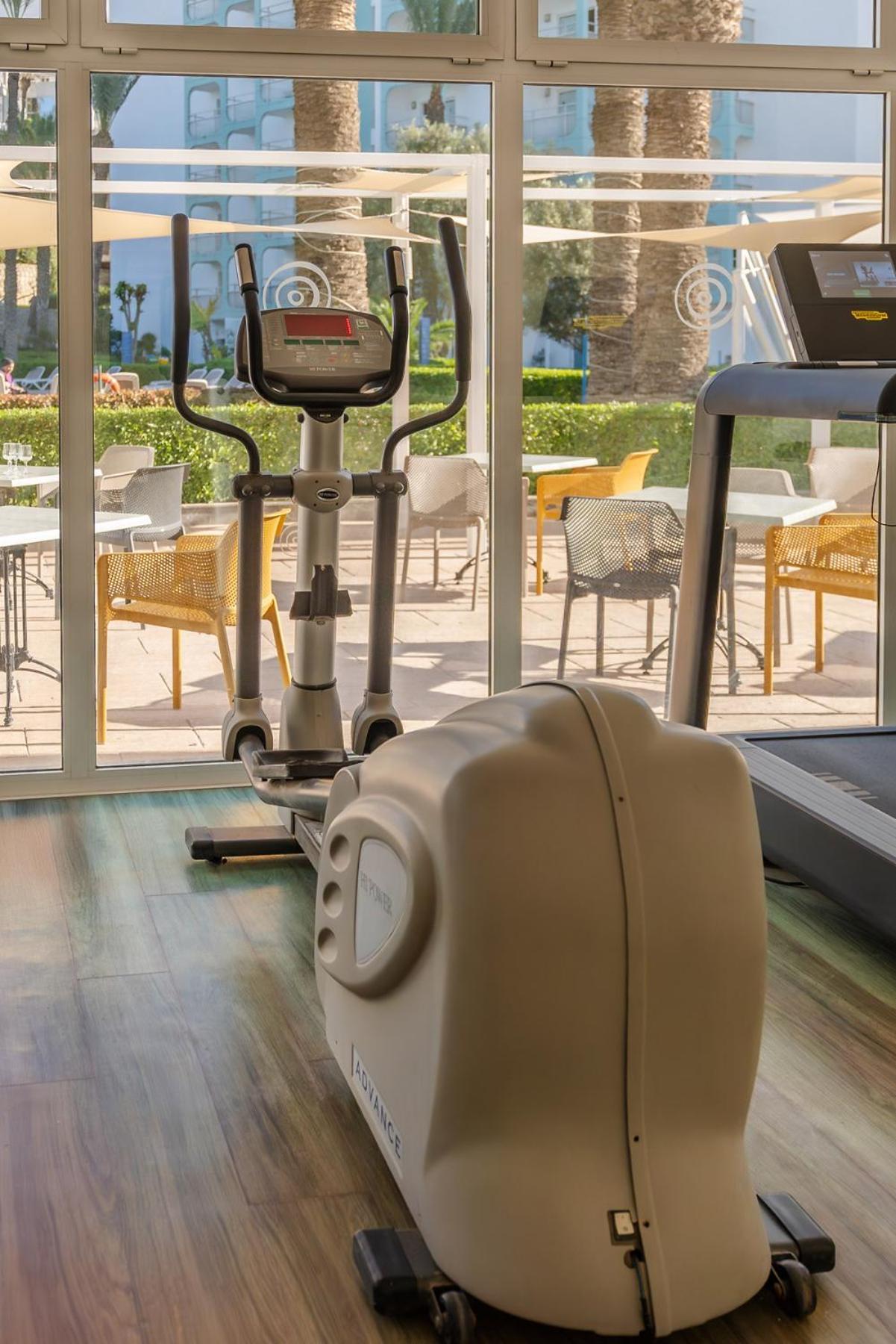 Tui Suneo Kenzi Europa Agadir Luaran gambar An elliptical trainer