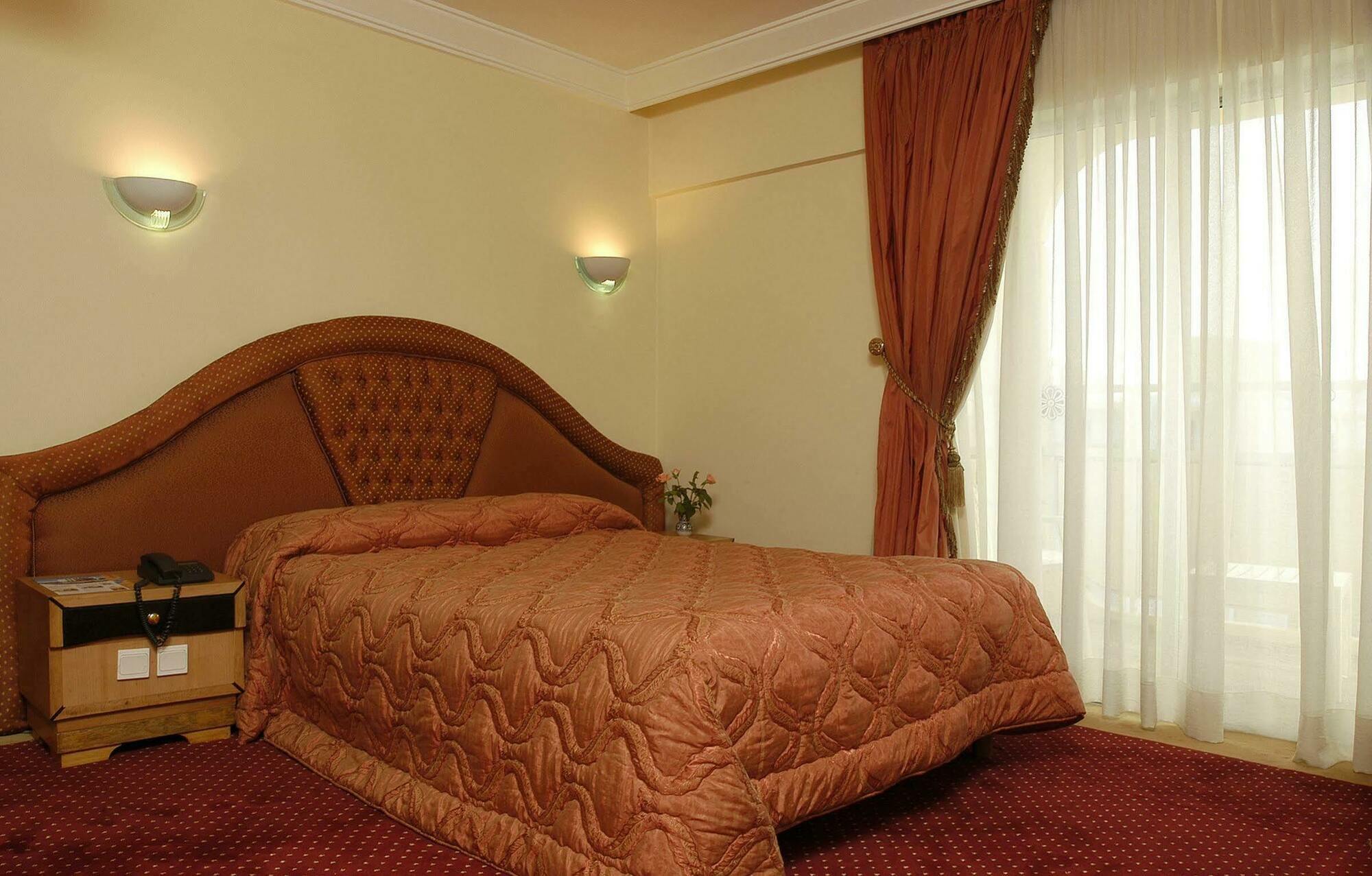 Tui Suneo Kenzi Europa Agadir Luaran gambar A bedroom at the hotel